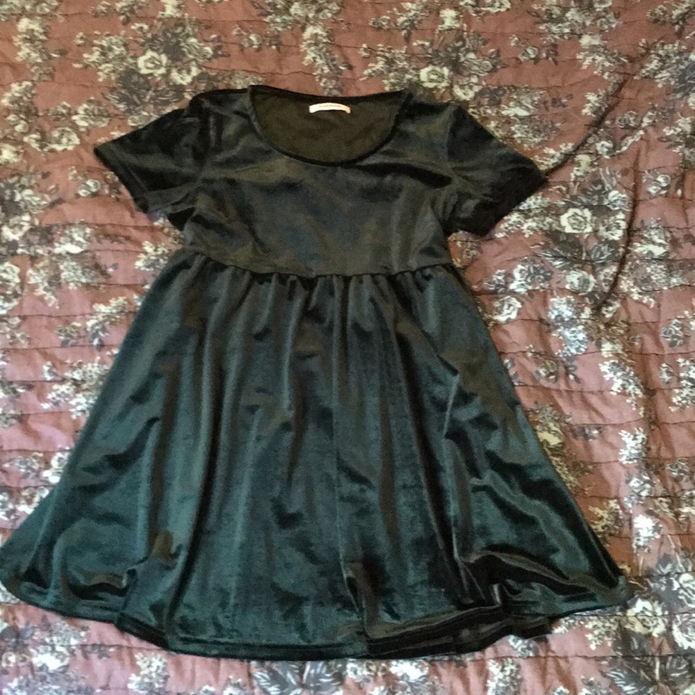 Brand new forest green velvety babydoll dress XS S